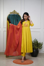 Dupatta Pant Set